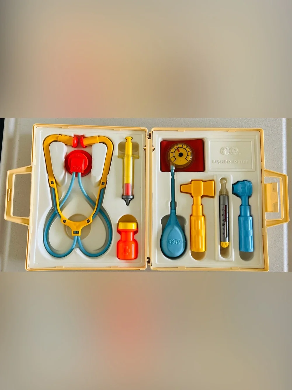 Vintage 1977 Fisher Price Medical Kit 936 Complete Plastic Carry Case Doctor